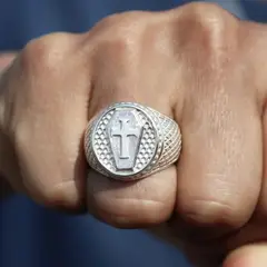 LUYA JOYERÍA - Anillo ataúd de Luya