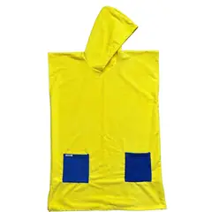 RED CARROT - Toalla poncho amarillo con bolsillos azulinos