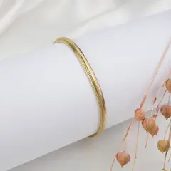 CLEO JOYAS & ACCESORIOS - Pulsera Snake Dorada Plana en Acero