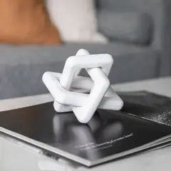 HOGARMAS - Eslabones Entrelazados Decorativo Adorno Blanco