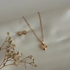 GENERICO - Collar con corazón + aretes - Bañado en oro 18 k - Naif Jewelry Perú