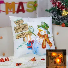 CASATEX - COJIN NAVIDEÑO CON LUCES MUÑECO DE NIEVE 45X45CM.