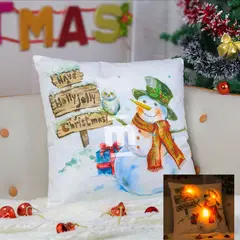 CASATEX - COJIN NAVIDEÑO CON LUCES MUÑECO DE NIEVE 45X45CM.