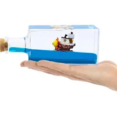 GENERICO - Botella con Barco de One Piece Thousand Sunny Insumergible