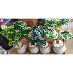 GENERICO - Planta Artificial Con Base Blanca y Filo Dorado