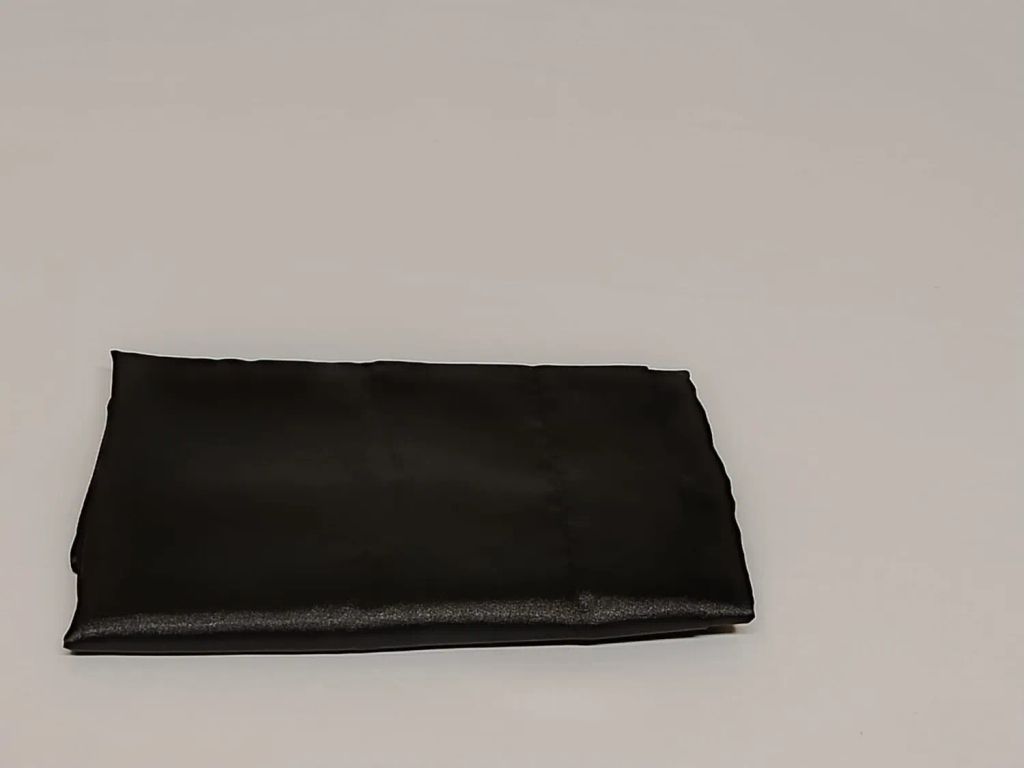 FUNDA DE ALMOHADA DE SATÍN NEGRO + 1 SCRUNCHIE