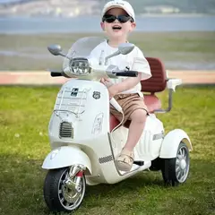 BABYKISS - MOTO ELECTRICA CON BLUETOOTH PARA NIÑOS 02 ASIENTOS BLANCO