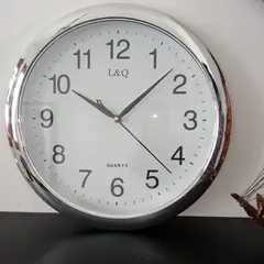 GENERICO - Reloj de pared redondo plateado analogico 30cm Diametro