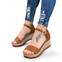 GENERICO - Sandalia mujer cuña 7 1399 5C-45 color camel.-