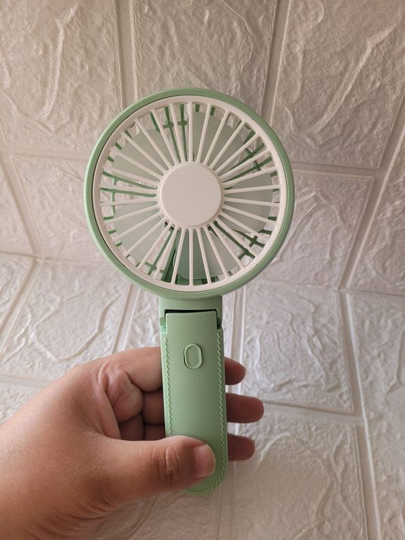 VENTILADOR PORTATIL VERDE PASTEL