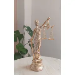 GENERICO - Diosa de la Justicia en Pedestal 18x5cm