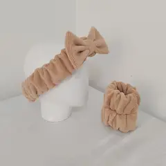 GENERICO - KIT LIMPIEZA SKINCARE VINCHA + MUÑEQUERA MICROFIBRA ARENA