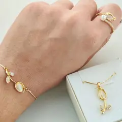 CLEO JOYAS & ACCESORIOS - Set Tulipan Baño de Oro