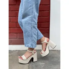 GENERICO - SANDALIAS PLATAFORMAS JOSSY EN HUESO