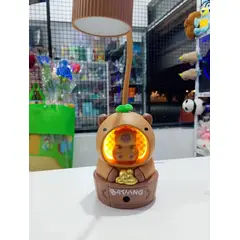 MORITA BAG STORE - MINI LAMPARA CAPIBARA CON TAJADOR ESCRITORIO