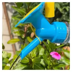 GENERICO - Regadora Tapa Rosca para Plantas