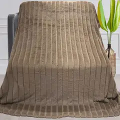 CASATEX - Manta Antialérgica Piel de Conejo Alto Relieve a Rayas QUEEN Kaki Oscuro