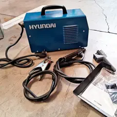 HYUNDAI - SOLDADORA INVERTER PRO MMA-200 200AMP