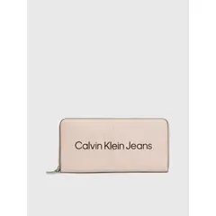 CALVIN KLEIN - BILLETERA SCULPTED ZIP AROUND MONO CK
