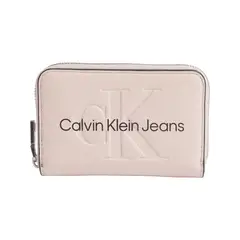 CALVIN KLEIN - BILLETERA SCULPTED MED ZIP AROUND MONO CK