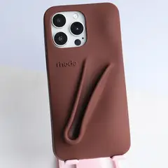 RHODE - Funda de silicona Marrón Expresso para brillo de labios en iPhone 16 Pro Max