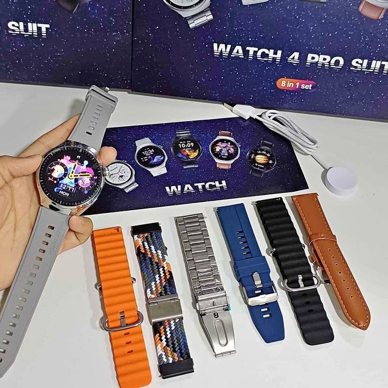 SMARTWATCH WATCH 4 PRO SUIT VIENE CON 7 CORREAS PLATEADO.