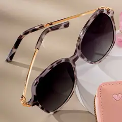 AVON - Lentes de Sol Melissa de