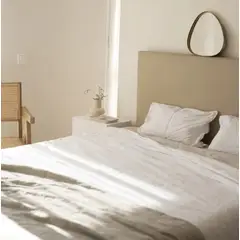 VENTITAS HOME - Cabecera Queen de Cuero Color Arena Eleonor