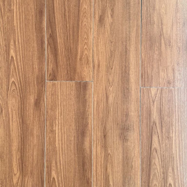 Cedro Oscuro 20×100 cm – Tablón porcelanato 1.20 m2