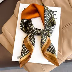 KAST PE - Pañoleta Bandana Pañuelo Praga 70x70cm