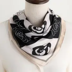 KAST PE - Pañoleta Bandana Pañuelo mujer Akari de 70x70cm