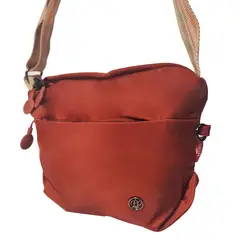 GENERICO - BOLSO MORRAL IMPERMEABLE CINTURON COLORIDO