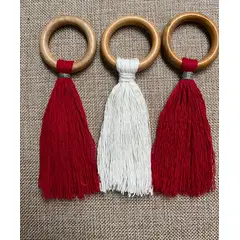 D'MESA - Set 4 aros servilleteros madera con flecos rojos y detalle