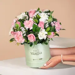 MAGIA PE - Box 22 Flores rosas y claveles- Box Premium Bella -Magia.pe