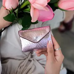 IRISABA - MONEDERO DE CUERO PARA MUJER THAIS ROSA METALIZADO