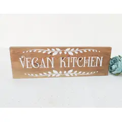 BOSQUE INVERNAL DECORACION ECO ALTERNATIVA - Letrero pequeño en madera VEGAN KITCHEN