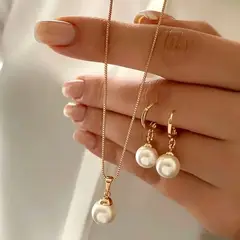 GENERICO - Collar y aretes perla dorada