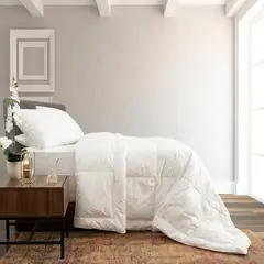 PLUMAS - Edredón Ligero Signature