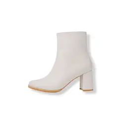 LB LIBBY CALZADOS Y ACCESORIOS - BOTINES PARA MUJER COLOR HUESO - PUNTA CUADRADA TACO 7