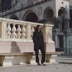 CAMILA VIALI - Trench Coat Negro