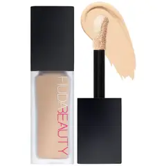 HUDA BEAUTY - Corrector FauxFilter Matte 21 9ml