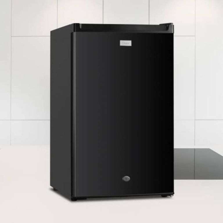Frigobar Oster® 122L OS PMB129BB