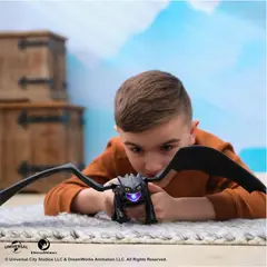 Dreamworks - Figura Chimuelo Como entrenar a tu Dragon con Luces Sonidos