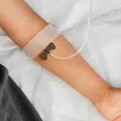 GENERICO - AGUJA SCALP VEIN ALITA MARIPOSA 22 G X 3/4" CAJA 100 UND