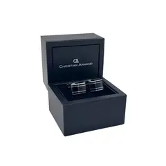 CHRISTIAN ARMAND - JUEGO DE GEMELOS RECTANGULARES PLATEADOS CON BRILLO NEGRO EJECUTIVO