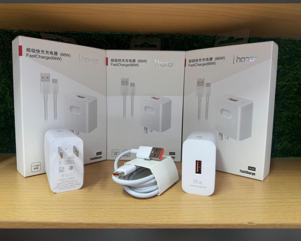 Cargador 66w color blanco