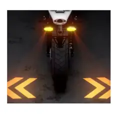 GENERICO - LUZ DIRECCIONAL PARA MOTOS CON PROYECCIÓN DE FLECHAS EN EL PISO
