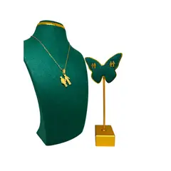 GENERICO - Pack Acero Collar con dije y Aretes - Enamorados Dorados