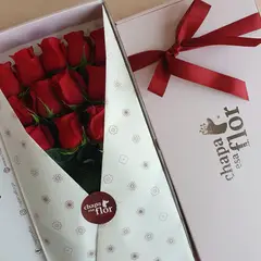 GENERICO - Box Premium con 12 rosas rojas