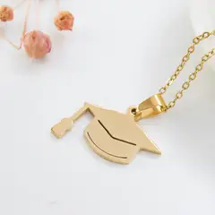 CLEO JOYAS & ACCESORIOS - Collar Birrete Dorado Acero